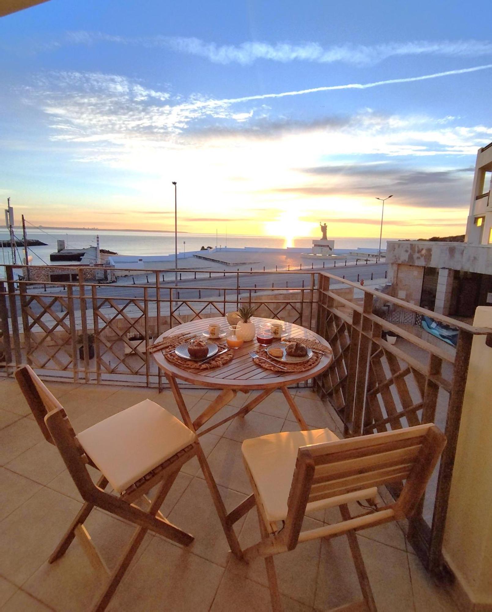 Potato Beach Apartment At Beach Front & Sea View Lagos Kültér fotó